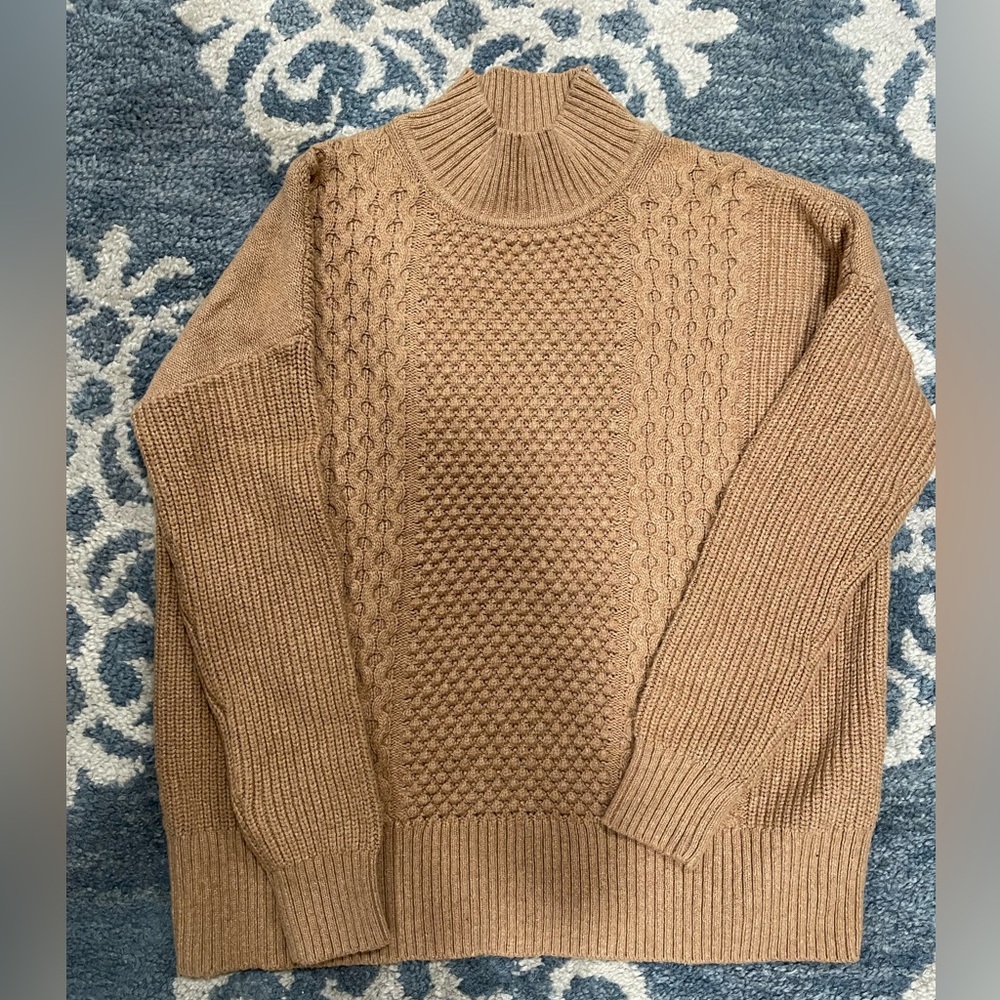 Gap tan sweater